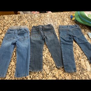 Bundle of boy 3T jeans 6 pairs
